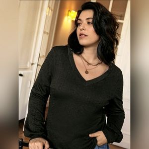 NEW! V-neck, lightweight cable knit, long sleeve shirt.